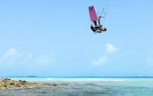 Carica l'immagine nel visualizzatore di Gallery, action_shot
