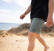 Carica l'immagine nel visualizzatore di Gallery, Duotone Apparel Boardshorts DT 17inch men 2024