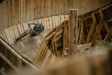 Carica l'immagine nel visualizzatore di Gallery, Caschi MTB Fullface Scrub Amp